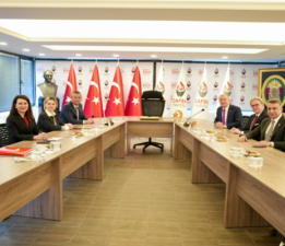 “Ara Seçimi Destekliyoruz, Hodri Meydan!”