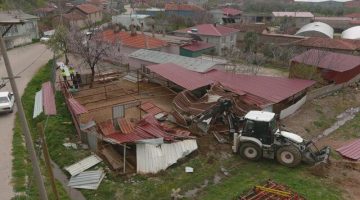 Çanakkale’de 21 Kaçak Yapı Daha Yıkıldı