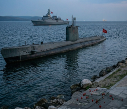 Dumlupınar Denizaltısı Şehitlerini Saygıyla Anıyoruz