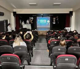 Gelibolu’da Minik Kalplere “Sağlıklı Gülüşler” Eğitimi