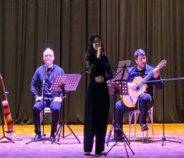 Gelibolu’da Türkü Rüzgarı: Gitarın Teliyle Anadolu’nun Sesi Buluştu