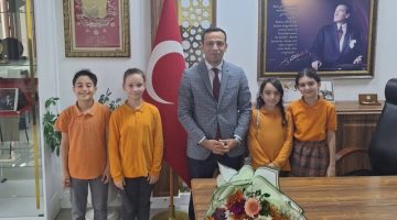 Makamın Neşesi Çocuklar Oldu