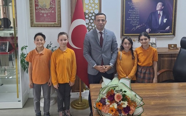 Makamın Neşesi Çocuklar Oldu