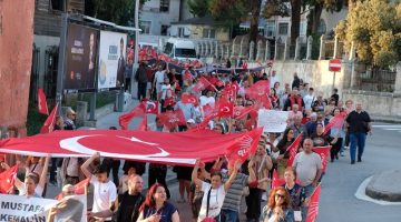 Gelibolu Tek Ses Oldu: “Cumhuriyet ve Demokrasi” İçin Tarihi Yürüyüş!