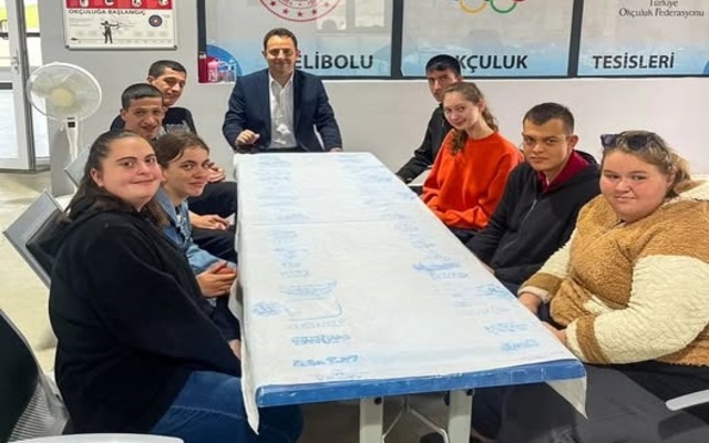 Gençlik Haftasında Özel Öğrencilere Gönül Köprüsü