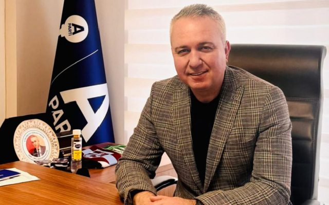 İsmail Kaya: Türk Bayrağına Yönelen Tahammülsüzlük Kabul Edilemez