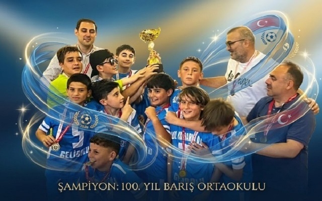 Futsalın Şampiyonu 100. Yıl Barış Ortaokulu!
