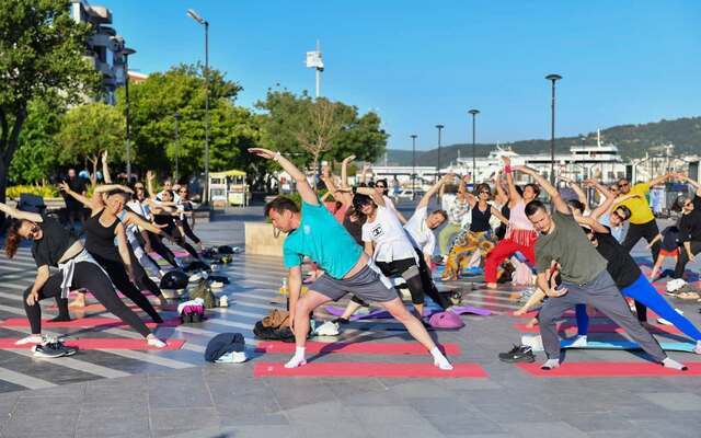 Truva Atı Manzarasında Sabah Sporu
