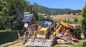 Çanakkale’de 16 Kaçak Yapı Yıkıldı