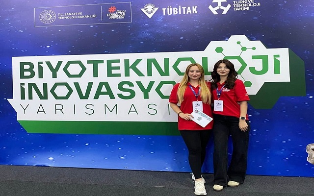 ÇOMÜ’lü Gençlerden TEKNOFEST’te Biyoteknoloji Çıkarması