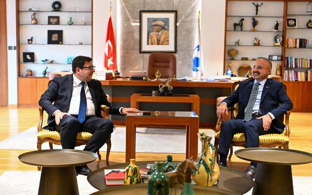 Çanakkale’de Siyasetin Buzları Eriyor mu?