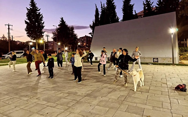 Gelibolu’da “Mahallemde Hareket Var” Rüzgarı