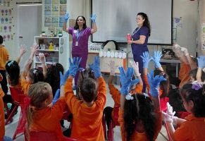 Gelibolu’da Miniklere Eğlenceli El Hijyeni Eğitimi